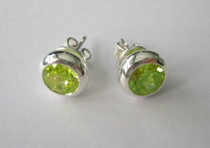 sterling silver Green Cubic Zirconia (Peridot color) Stud Earrings
