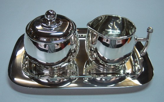 sterling silver Silver Creamer and Sugar Bowl Set.